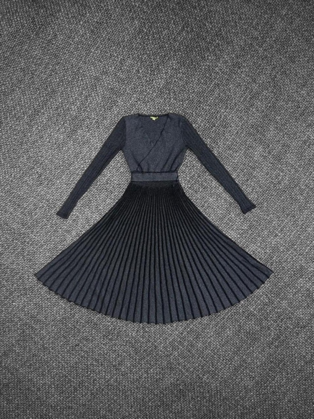 Gianni Bini Metallic Pleated Long Sleeve Dress Size XS